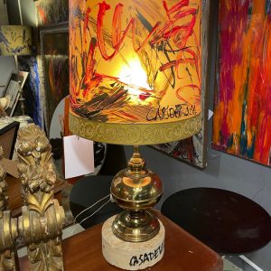 Lámpara de mesa Antique latón con pantalla pintada a mano by Casadevall